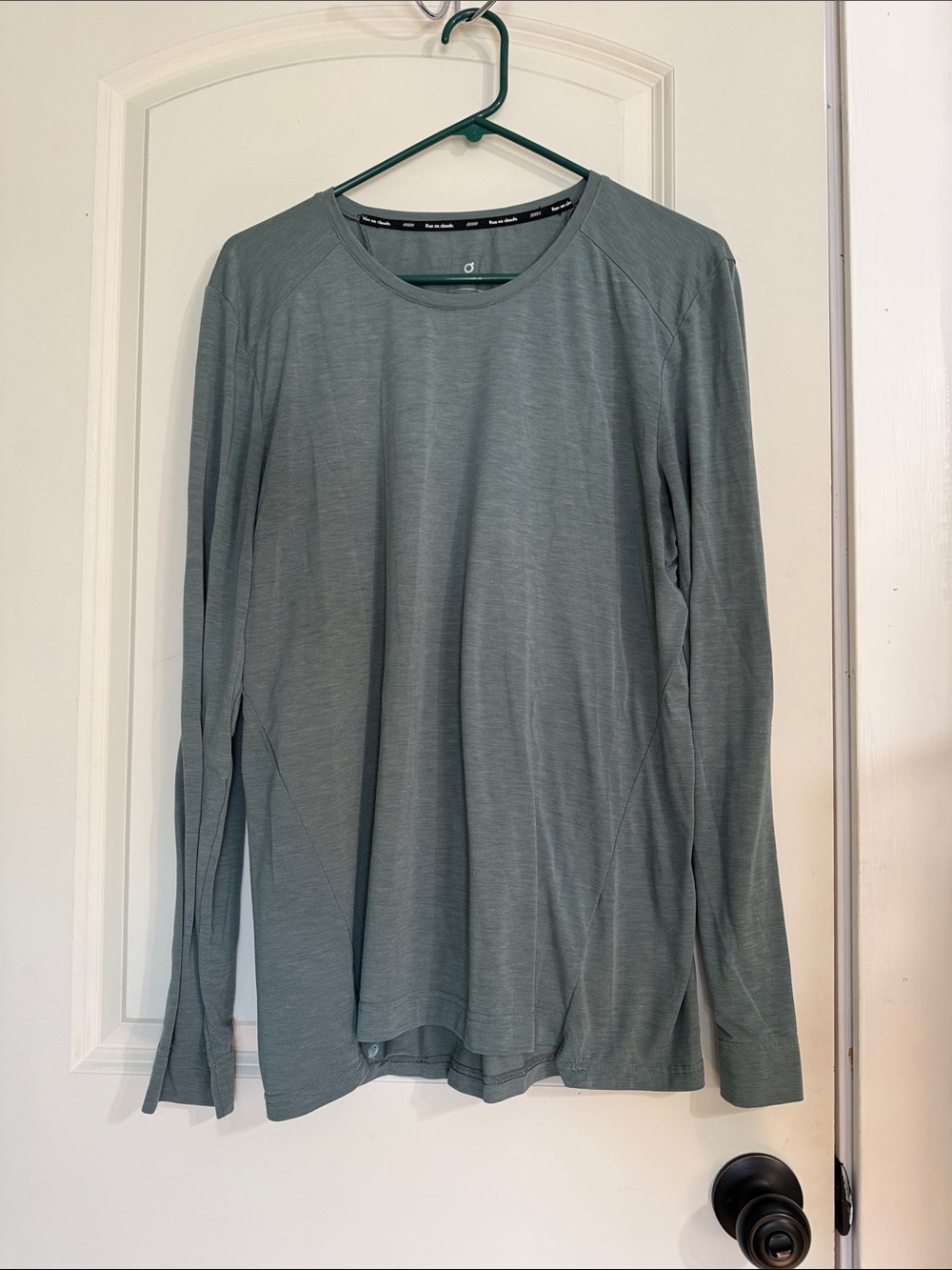 On Running Men's Long-Sleeve Running Shirt Tee - Sage Green
